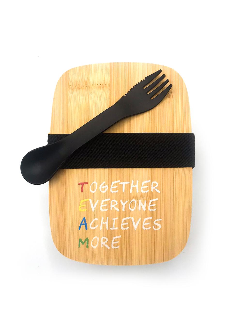 Lunch box in bamboo con scritta 